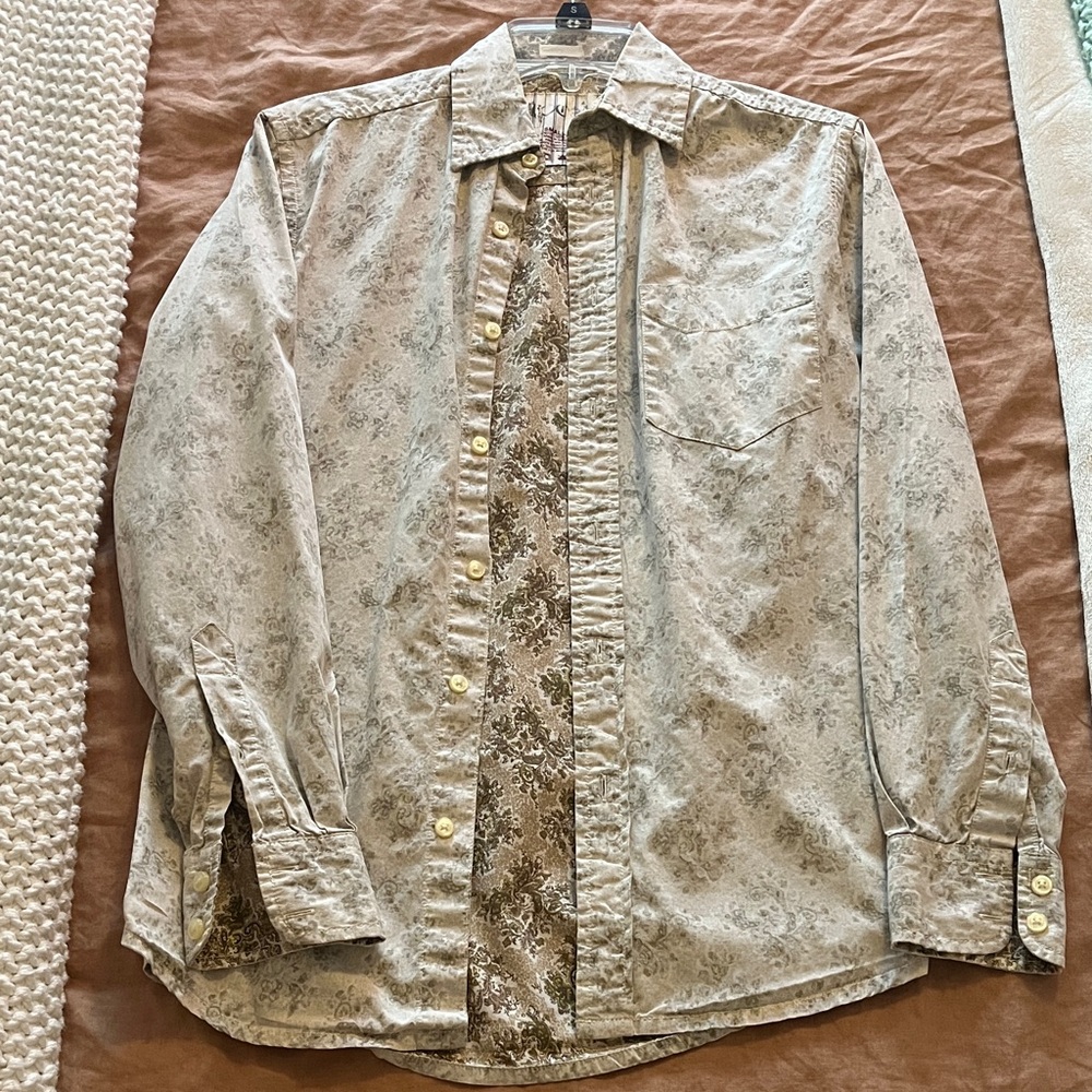Neutral Floral Patterned Button-Up Shirt Men’s Size S
